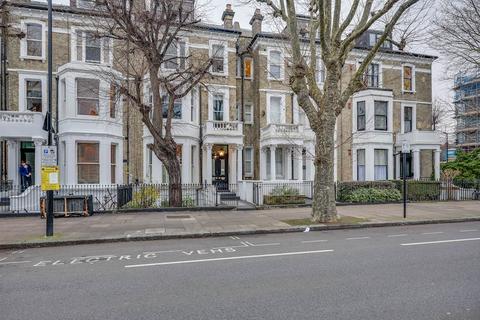 2 bedroom flat for sale, Sutherland Avenue, London W9