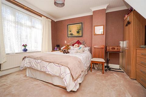 4 bedroom semi-detached house for sale, Madeira Drive, Hastings