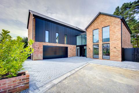 5 bedroom detached house for sale, The Pastures, County Durham, DH7