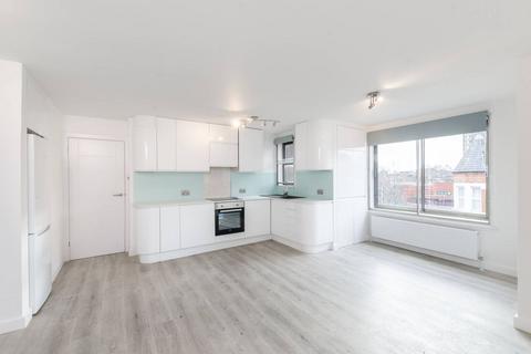 2 bedroom flat to rent, Agincourt Road, Hampstead, London, NW3