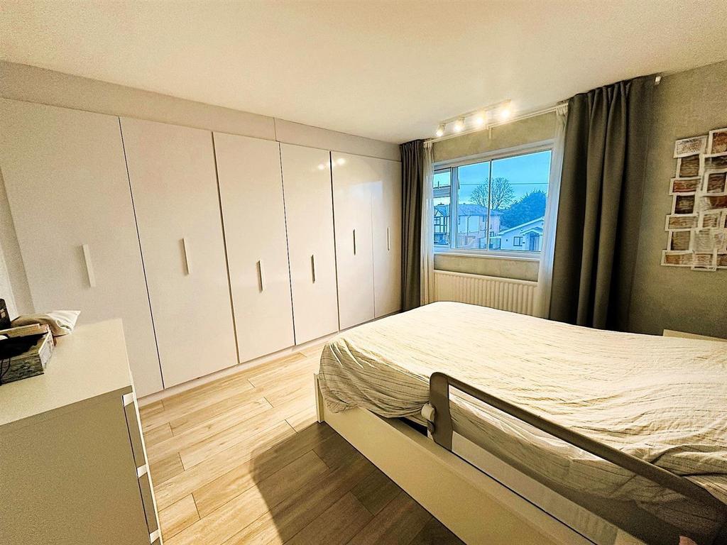 Main Bedroom 2.jpg