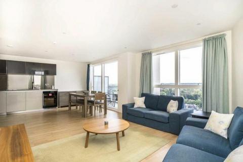 3 bedroom apartment for sale, Brentford TW8