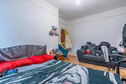 3 bedroom flat for sale, Bristol BS6