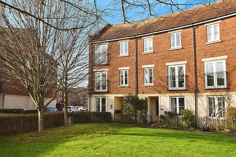 2 bedroom ground floor flat for sale, Gras Lawn, St Leonards, Exeter, EX2