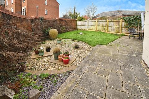 2 bedroom ground floor flat for sale, Gras Lawn, St Leonards, Exeter, EX2