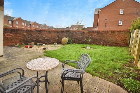 2 bedroom ground floor flat for sale, Gras Lawn, St Leonards, Exeter, EX2