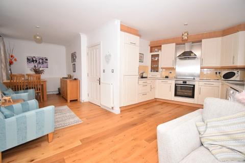 2 bedroom ground floor flat for sale, Gras Lawn, St Leonards, Exeter, EX2