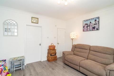 3 bedroom end of terrace house for sale, Whitehouse Avenue, Borehamwood WD6