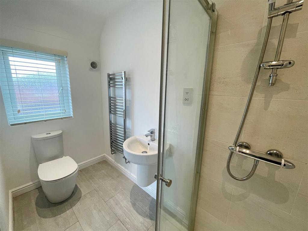 ENSUITE.jpg