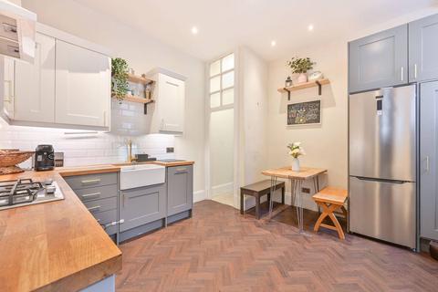 2 bedroom flat for sale, Lechmere Road, Willesden, London, NW2