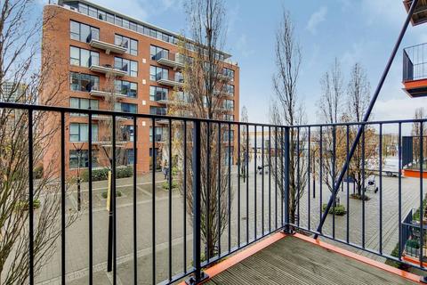 2 bedroom flat for sale, Warehouse Court, Woolwich Riverside, London, SE18