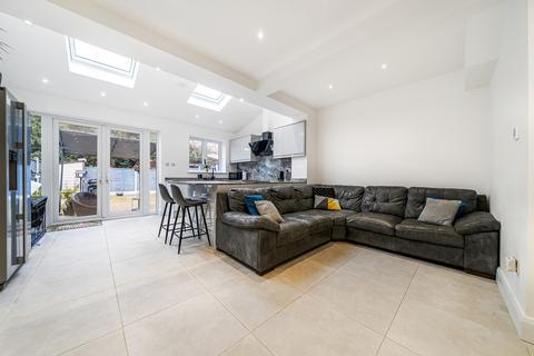 108 Oakridge Road, Bromley, BR1 5QG