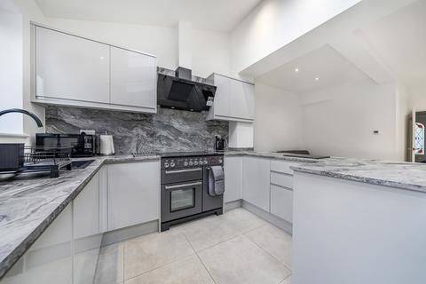 108 Oakridge Road, Bromley, BR1 5QG