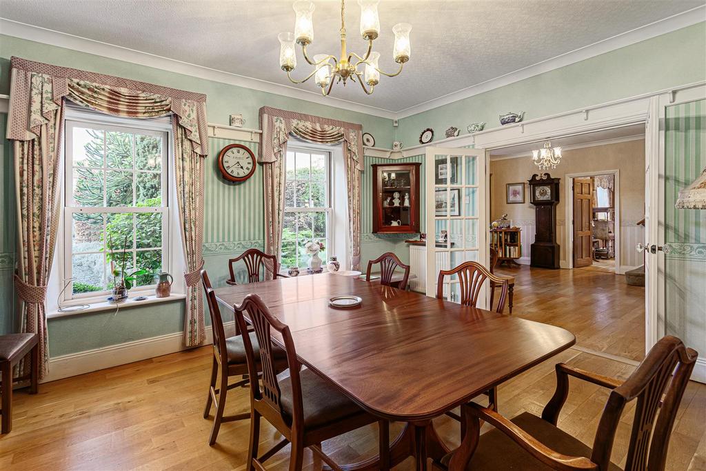 15 Chessingham Gardens 61.jpg