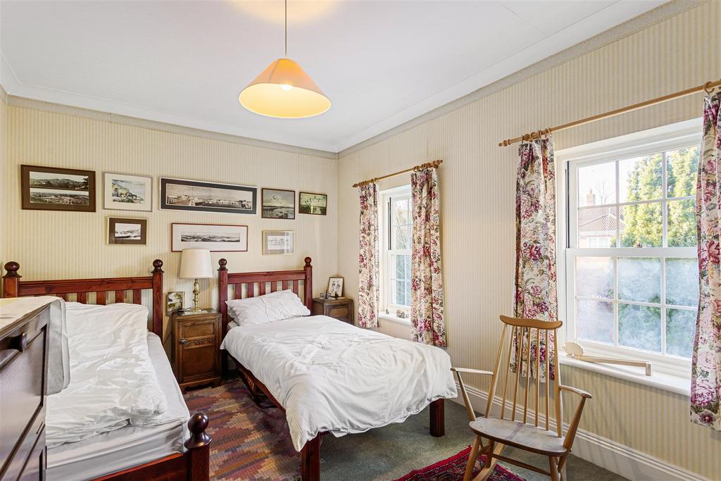15 Chessingham Gardens 4.jpg