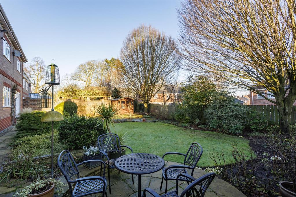 15 Chessingham Gardens  12.jpg