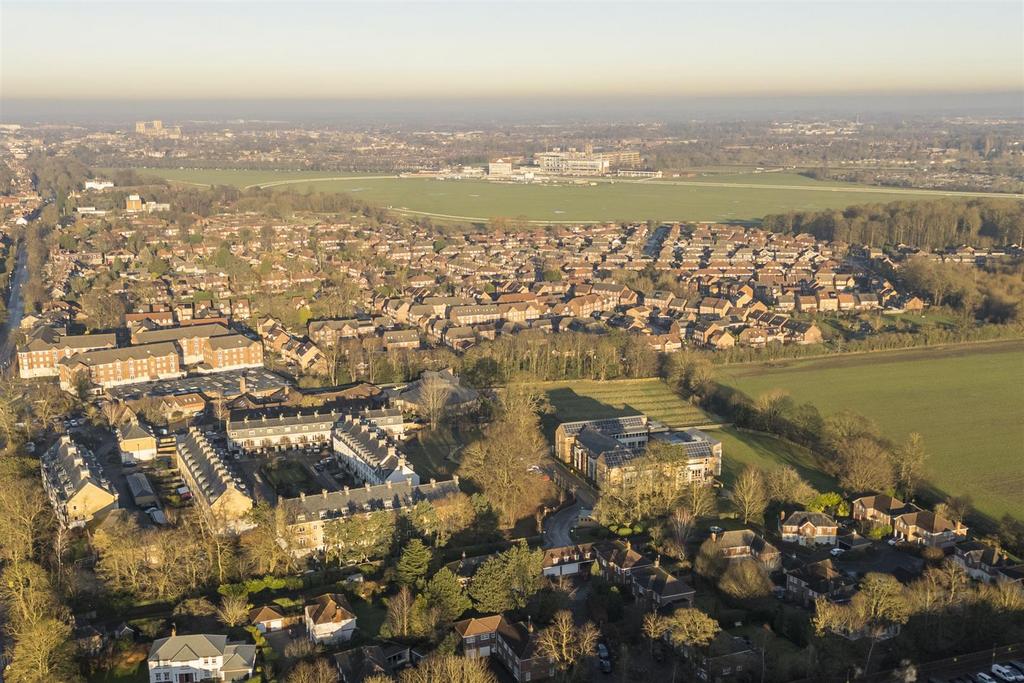 15 Chessingham Gardens  5.jpg