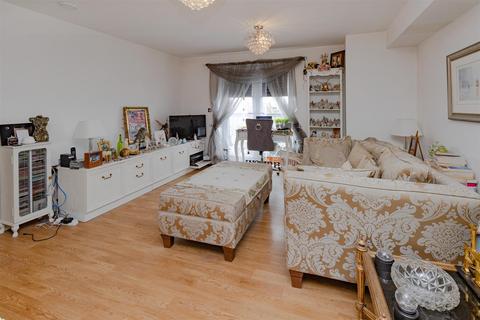 2 bedroom apartment to rent, Todd Close, Borehamwood WD6