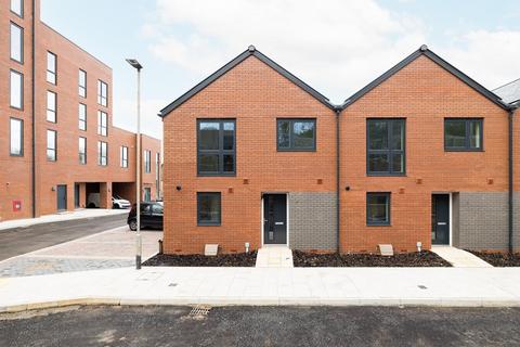 3 bedroom terraced house for sale, Shaw Road, Greenbank