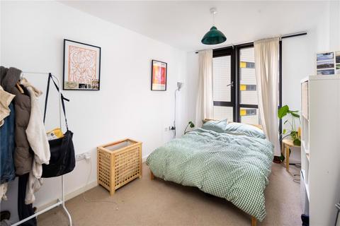 3 bedroom flat for sale, Sky Apartments, Homerton Road, Hackney, London, E9