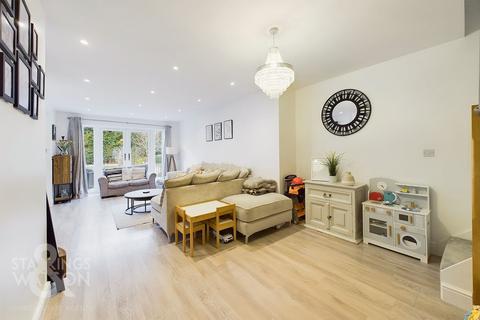 4 bedroom chalet for sale, Booty Road, Thorpe St. Andrew, Norwich