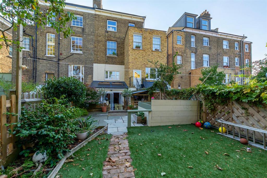 3a Maley Road, SE27 9 BY-13.jpg