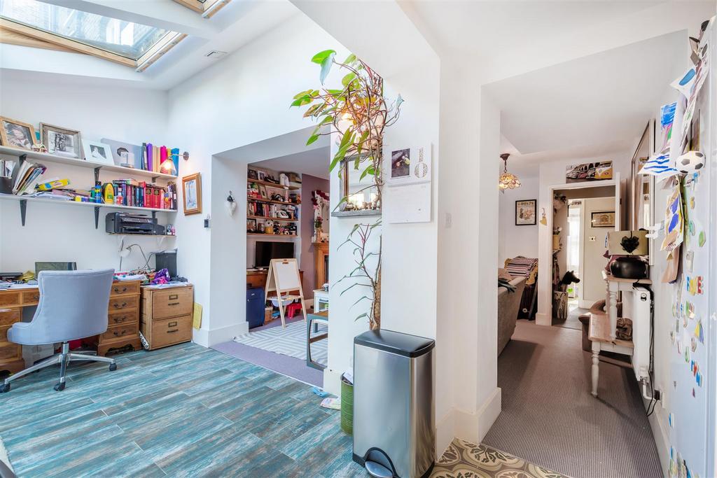 3a Maley Road, SE27 9 BY-6.jpg