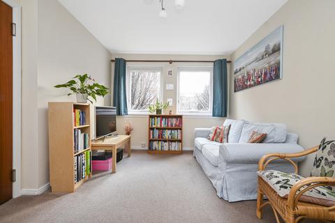 56/3 Bryson Road, Edinburgh, EH11 1DR