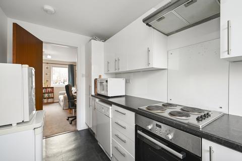 56/3 Bryson Road, Edinburgh, EH11 1DR