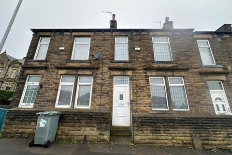 3 bedroom terraced house to rent, Leeds Road, Dewsbury