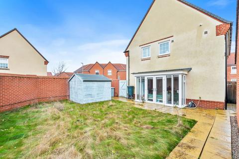 4 bedroom detached house for sale, Claydon Avenue, Kettering NN15