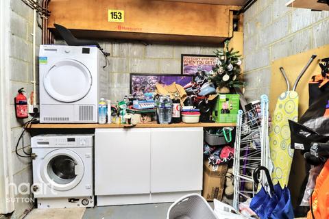 5 The Cressinghams, Epsom, KT18 5DJ
