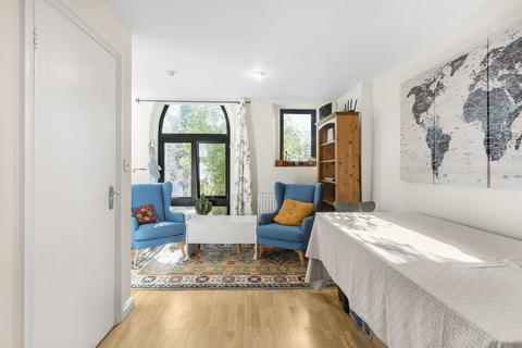 Flat 5, Steeple Court Coventry Road, London, E1 5QZ