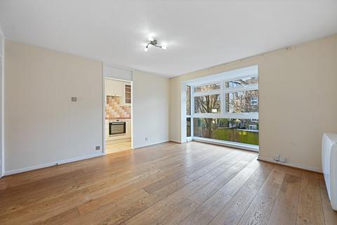 5 Harriers Close, London, W5 3UA