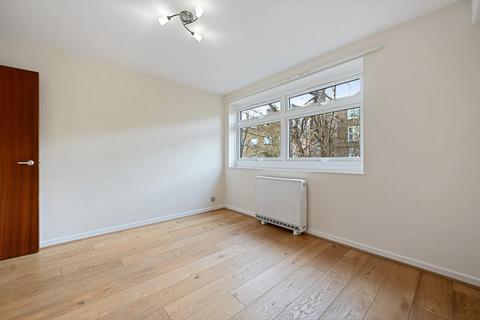 5 Harriers Close, London, W5 3UA