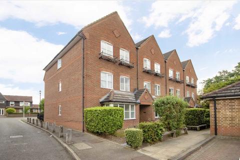 2 bedroom flat for sale, Langridge Mews, Hampton TW12