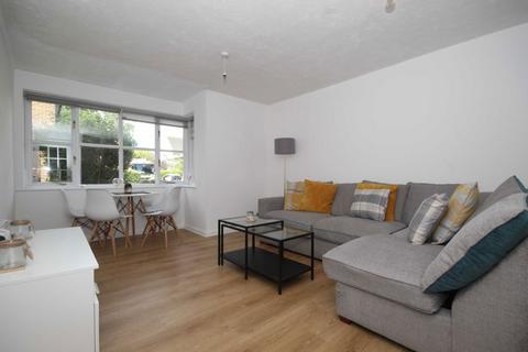 2 bedroom flat for sale, Langridge Mews, Hampton TW12