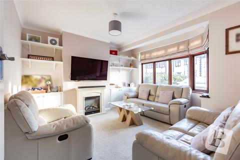 3 bedroom end of terrace house for sale, Stanley Avenue, Gidea Park, RM2