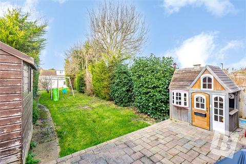 3 bedroom end of terrace house for sale, Stanley Avenue, Gidea Park, RM2