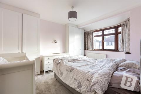 88 Stanley Avenue, Romford, RM2 5BX