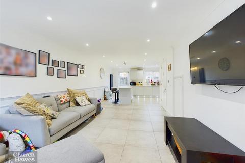 11 Hadrians Way, Heybridge, Maldon, CM9 4QN