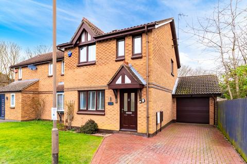38 Aintree Close, Bletchley, Milton Keynes, MK3 5LP