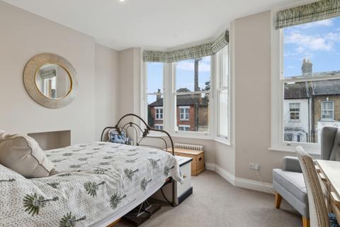39 Brightwell Crescent, London, SW17 9AD