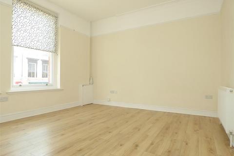 1 bedroom flat to rent, Sandgate Road, Folkestone, CT20