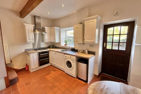 3 bedroom terraced house for sale, Sheffield Road, Glossop