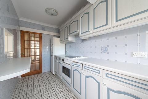 83 Barr Road, Gravesend, DA12 4DX