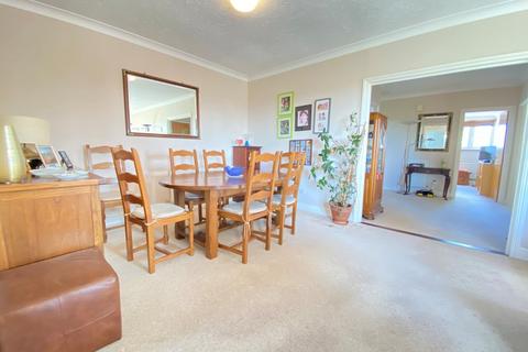 2 bedroom flat for sale, Oaklands Road, Bromley BR1
