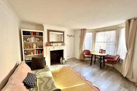 9a Darnley Street, Gravesend, DA11 0PJ
