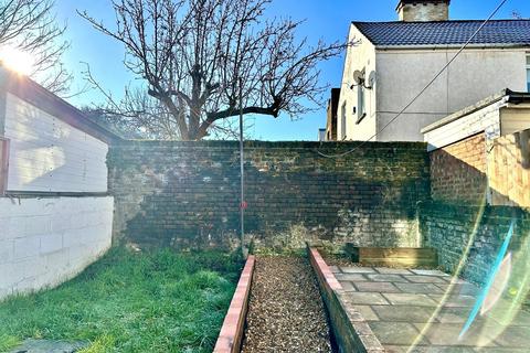 9a Darnley Street, Gravesend, DA11 0PJ