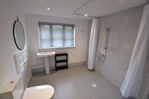 1, Jalna Lodge Camp Road, Upper Heyford, Bicester, OX25 5LJ